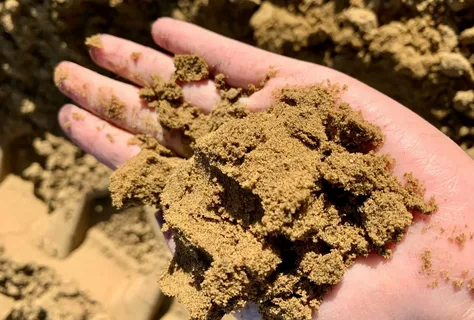 تصویر 1 از خاک رس صنعتی خالص و بدون افزودنی شیمیایی